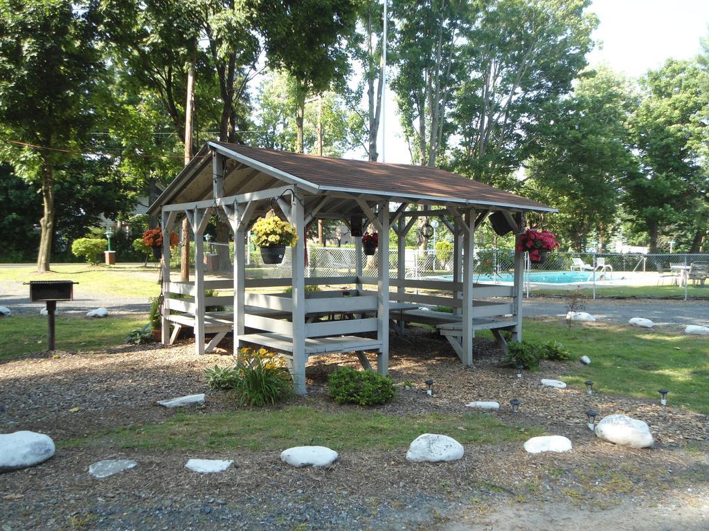 Flower Field Inn And Cottages Stroudsburg Luaran gambar